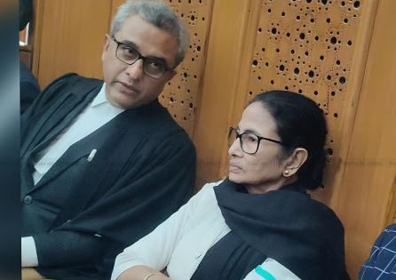 “ಇದು ಎಲೆಕ್ಷನ್‌ ಕಮಿಷನ್‌ ಅಲ್ಲ, ವಾಟ್ಸಾಪ್‌ ಕಮಿಷನ್‌” ‘ಸುಪ್ರೀಂ’ನಲ್ಲಿ ಸ್ವತಃ ವಾದ ಮಂಡಿಸಿದ ಮಮತಾ ಬ್ಯಾನರ್ಜಿ